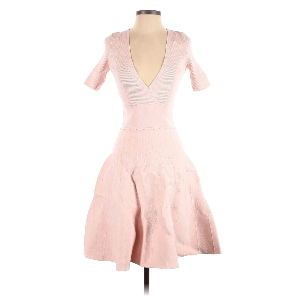 SANDRO Esmera Baby Pink Textured Knit V-Neck Dress - FR 36 / US 4 - Picture 1 of 2